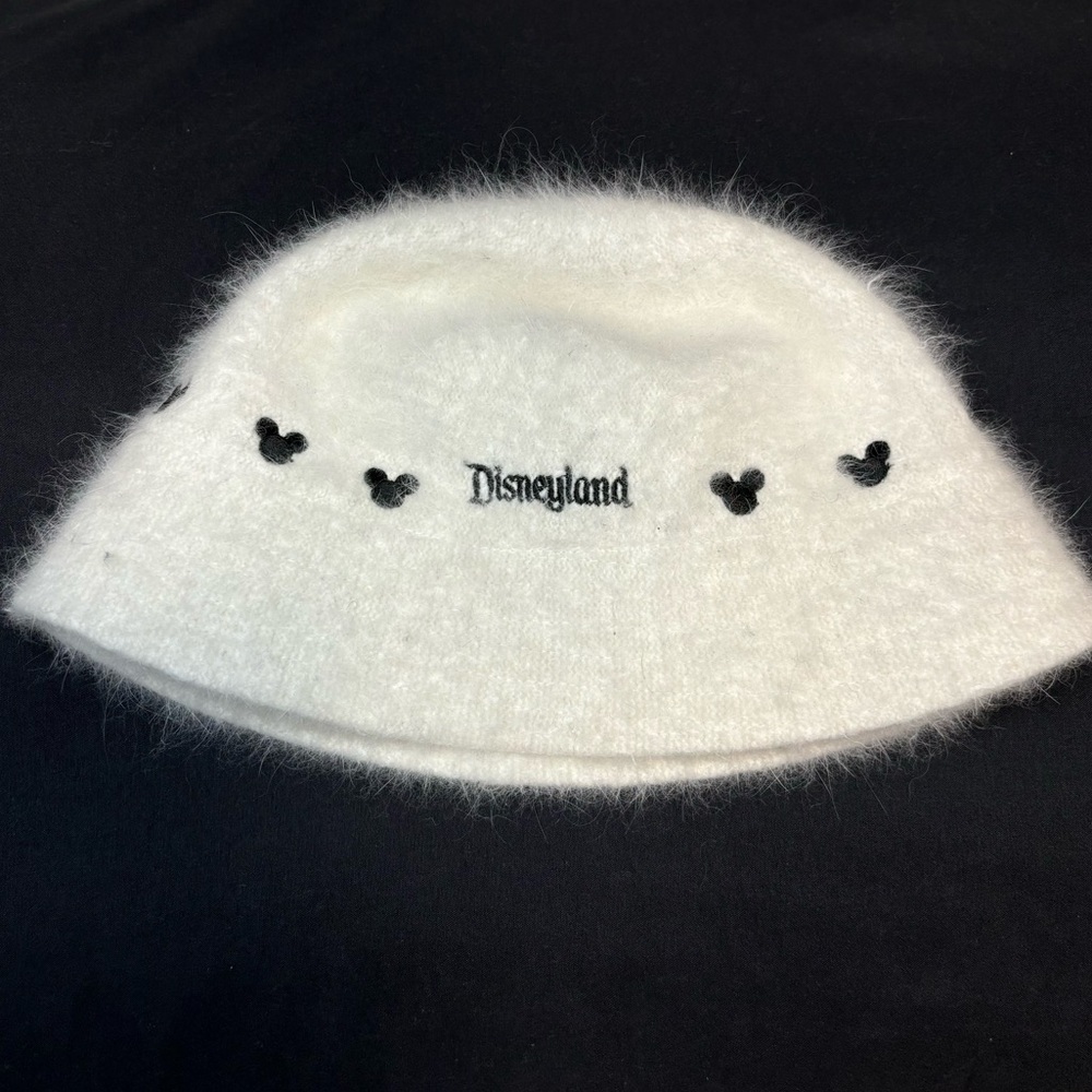 Disneyland Resort Vintage White Rabbit Hair Wool Bucket Hat
